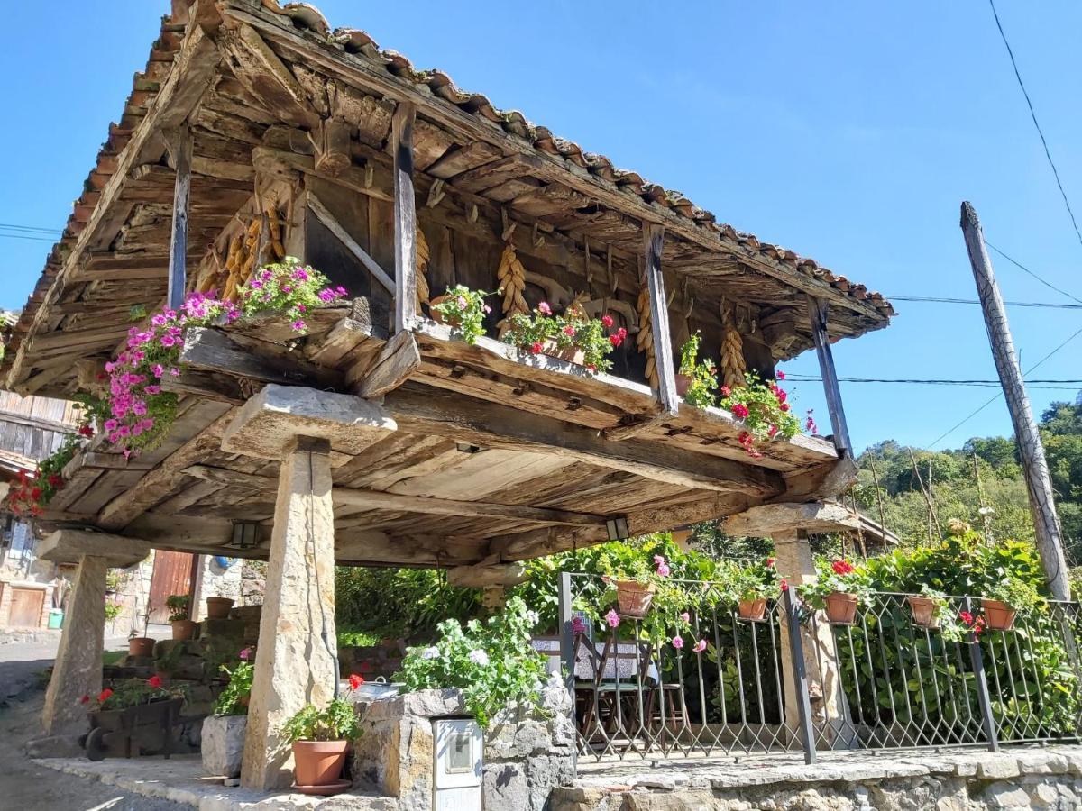 El Colladin Guest House Llerices Eksteriør bilde