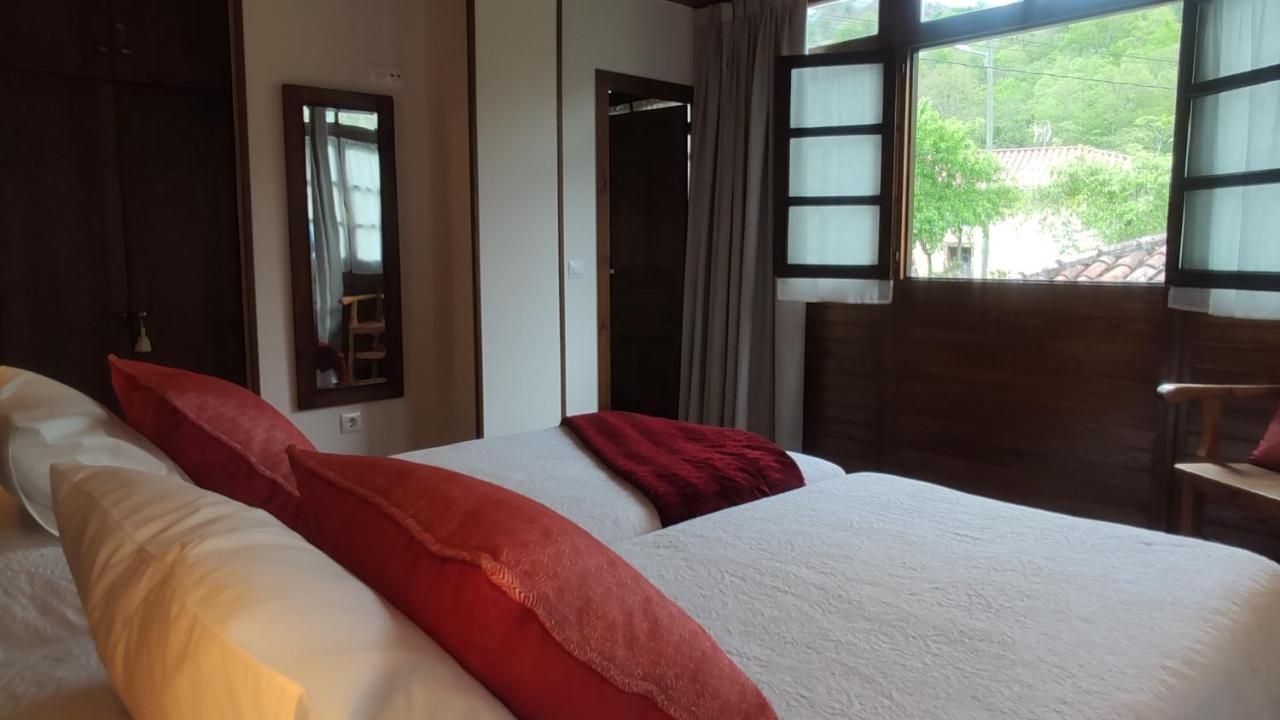 El Colladin Guest House Llerices Eksteriør bilde