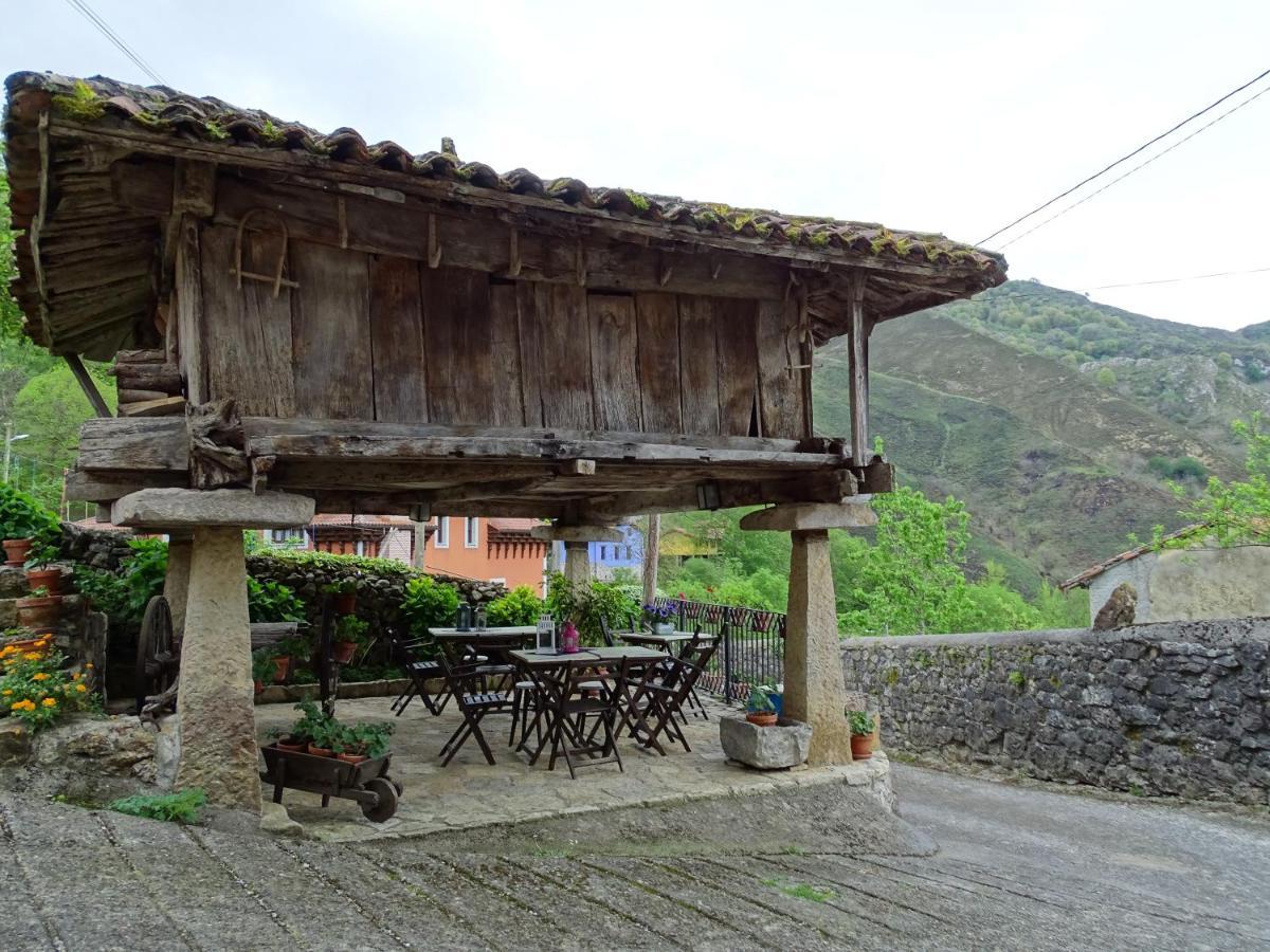 El Colladin Guest House Llerices Eksteriør bilde