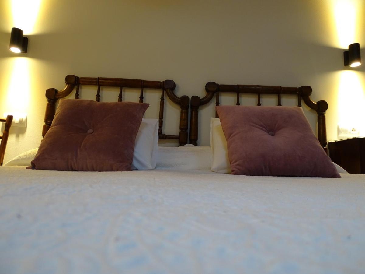 El Colladin Guest House Llerices Eksteriør bilde